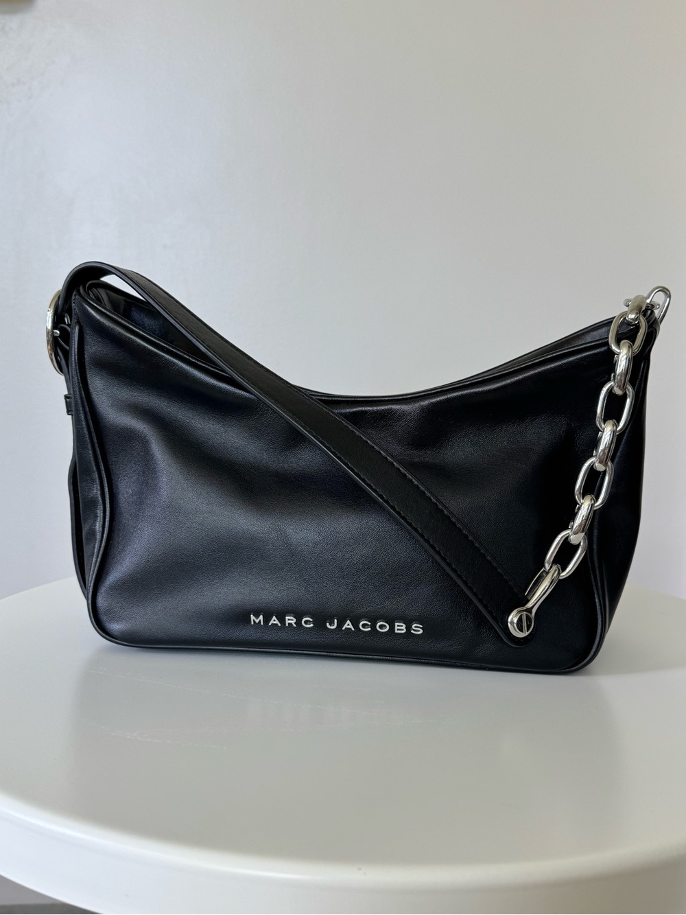 Marc Jacobs Tempo Small Black Leather Hobo Bag - Picture 2 of 8